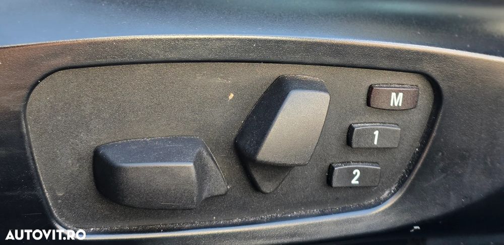 BMW Seria 3 320d xDrive DPF Touring Aut. Edition Exclusive - 6