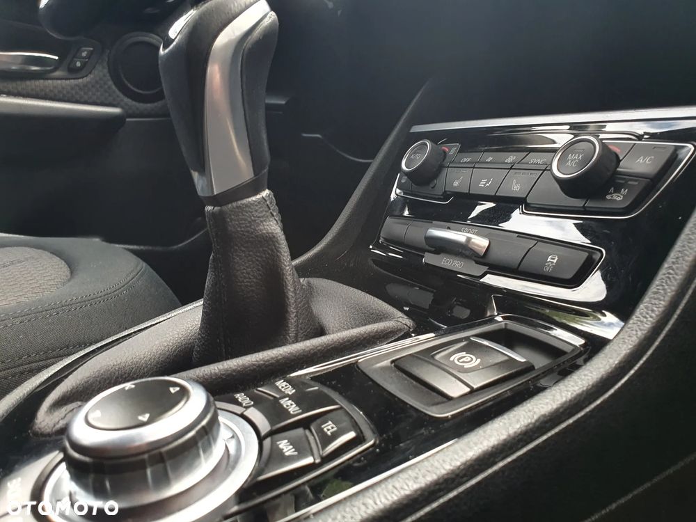 BMW Seria 2 ver-218d-advantage - 26