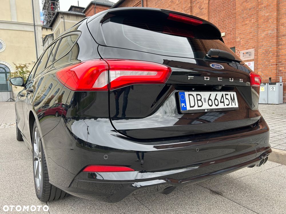 Ford Focus - 36
