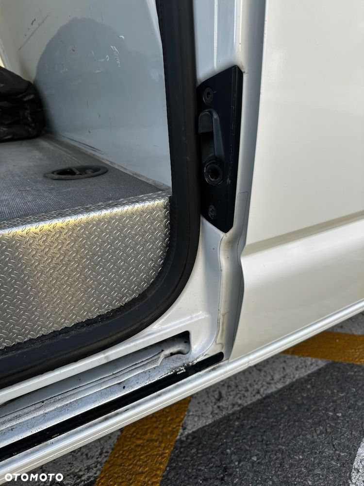 Volkswagen Transporter T6.1 Long Izoterma - 31