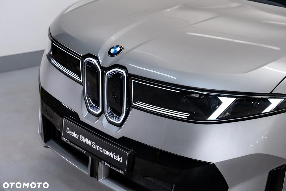 BMW iX3 - 16