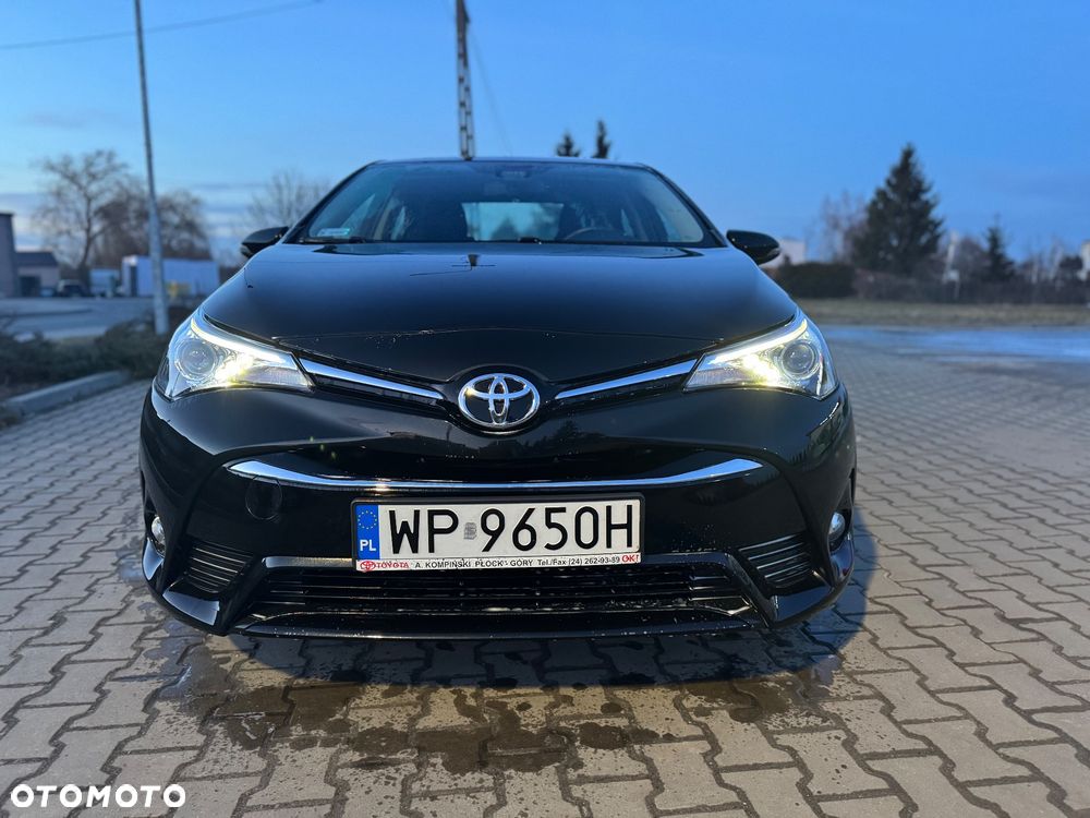 Toyota Avensis - 4