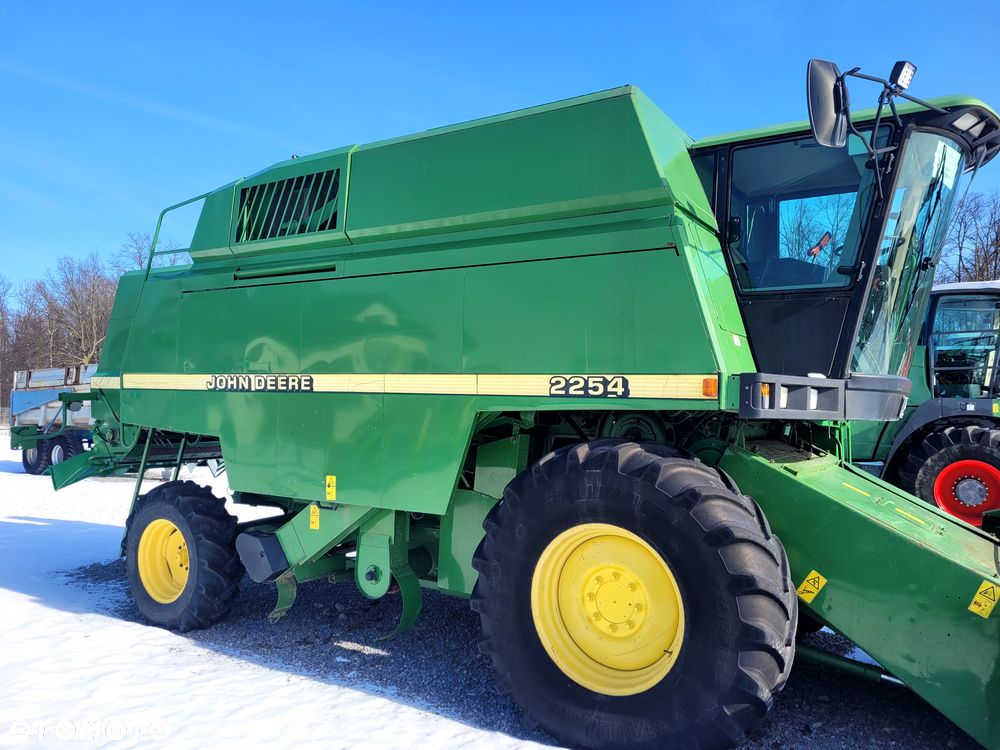 John Deere 2254 - 9