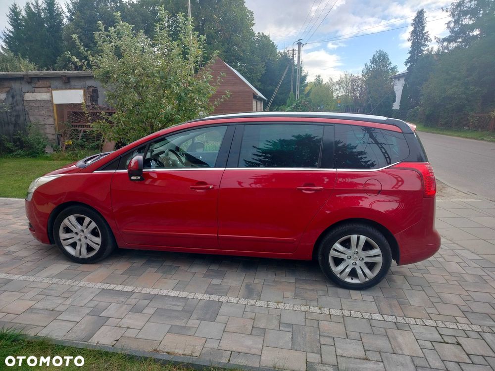 Peugeot 5008 - 5