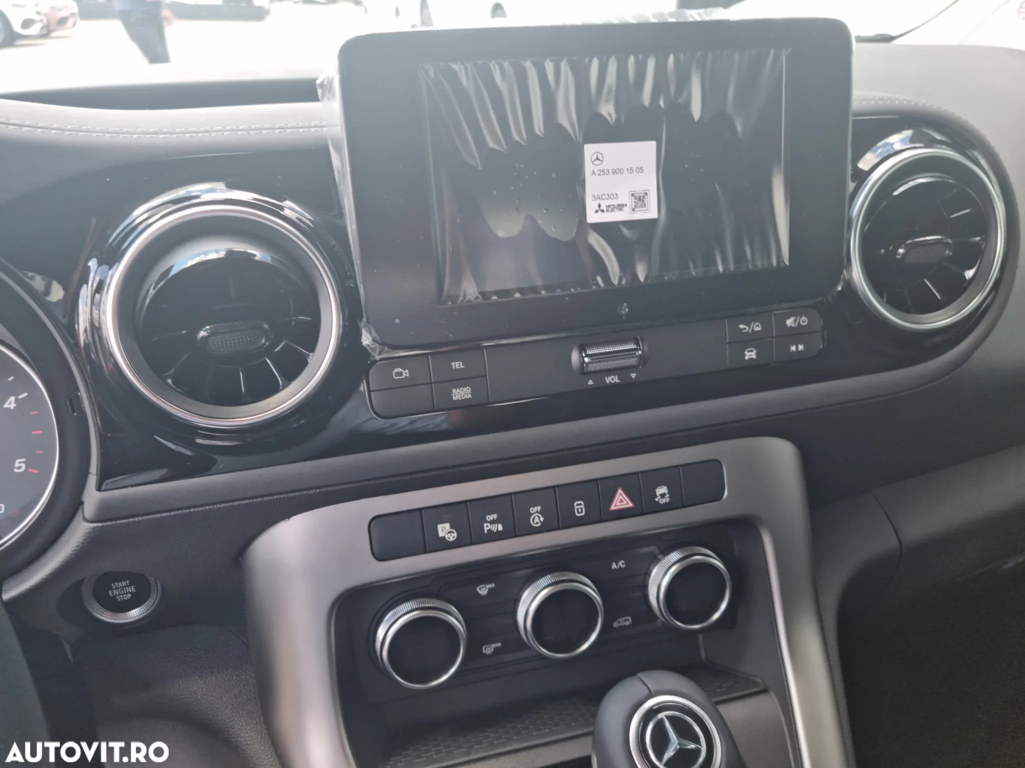 Mercedes-Benz T-Class 180d S - 16