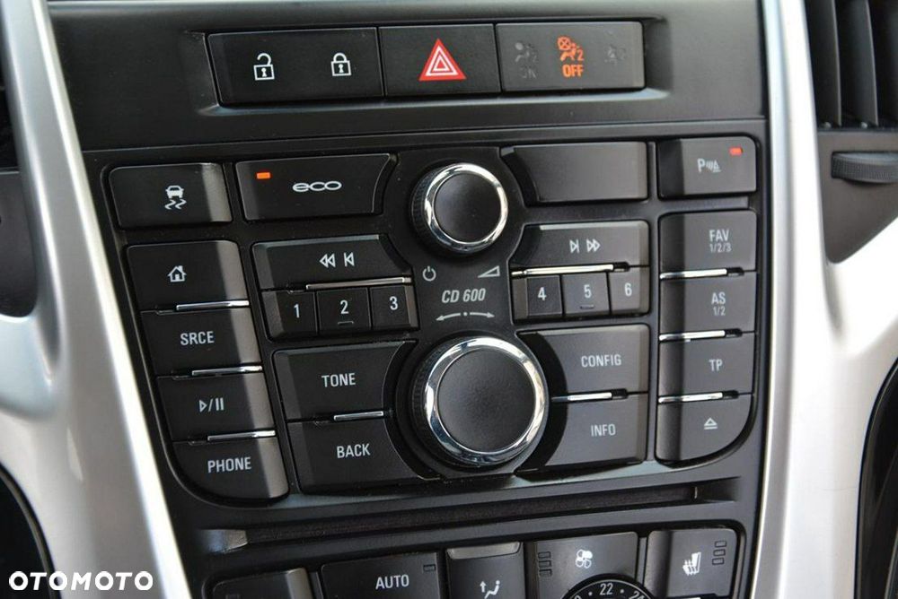 Opel Astra 1.4 Turbo Cosmo - 27