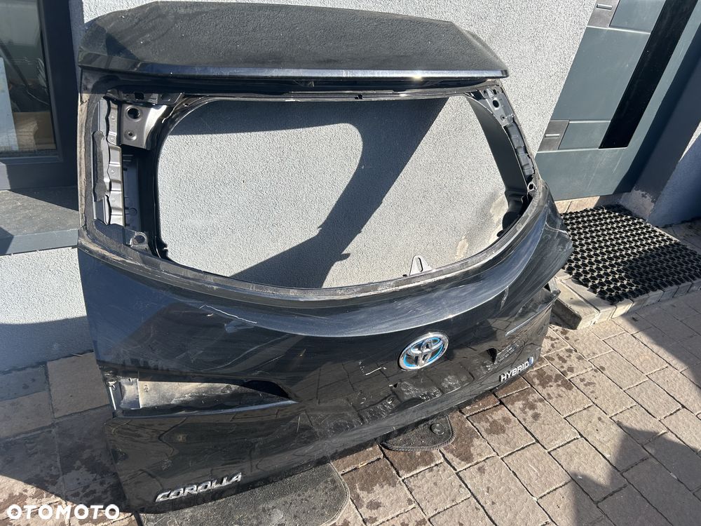 COROLLA E21 HYBRYD KOMBI KLAPA BAGAZNIKA 209 CZARNA IGLA ORG - 1