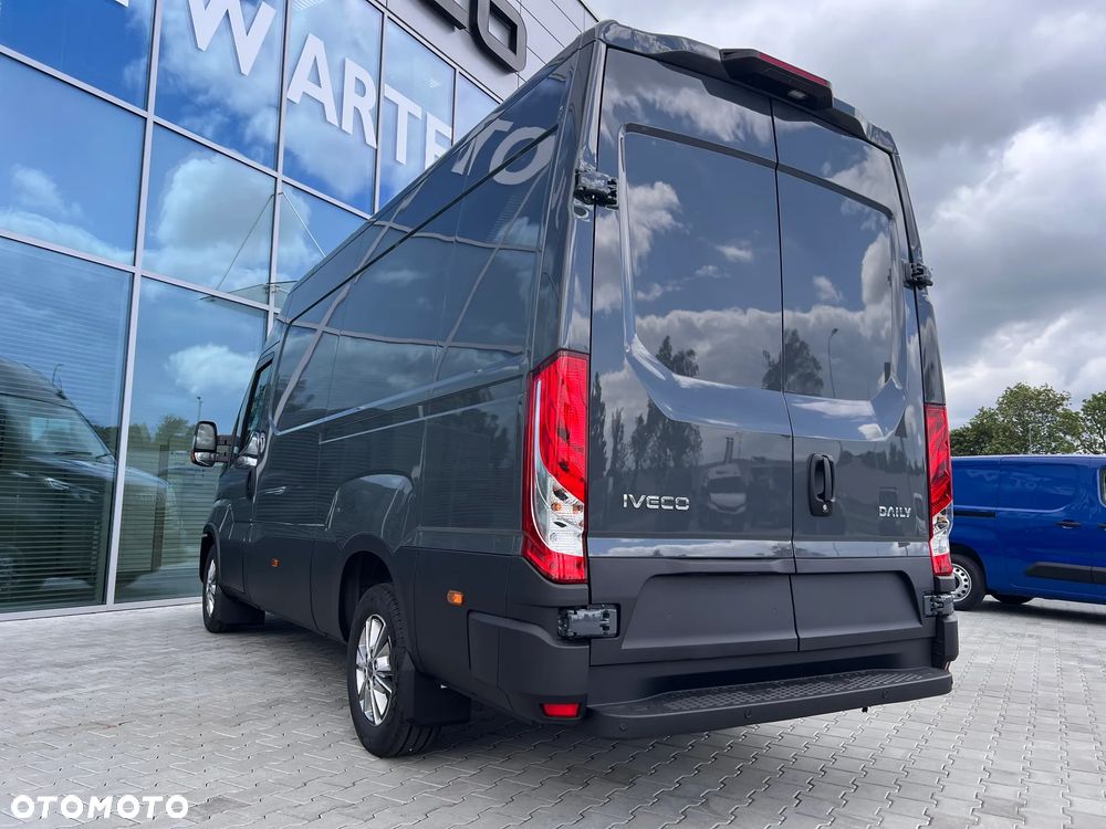 Iveco Szukasz mocnego dostawczaka? Właśnie go znalazłeś!Mocne Daily na już! - 11
