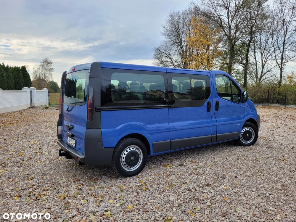 Opel Vivaro - 8