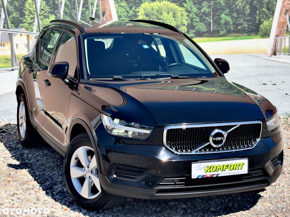 Volvo XC 40 T3 Momentum Pro - 2