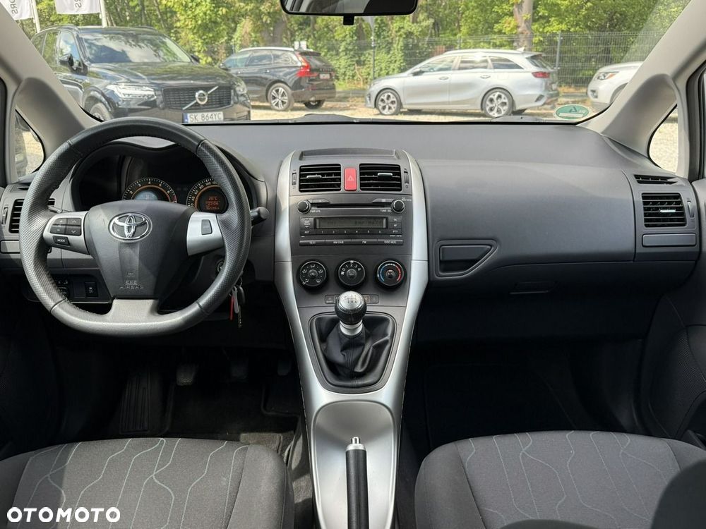Toyota Auris 1.6 Active - 19