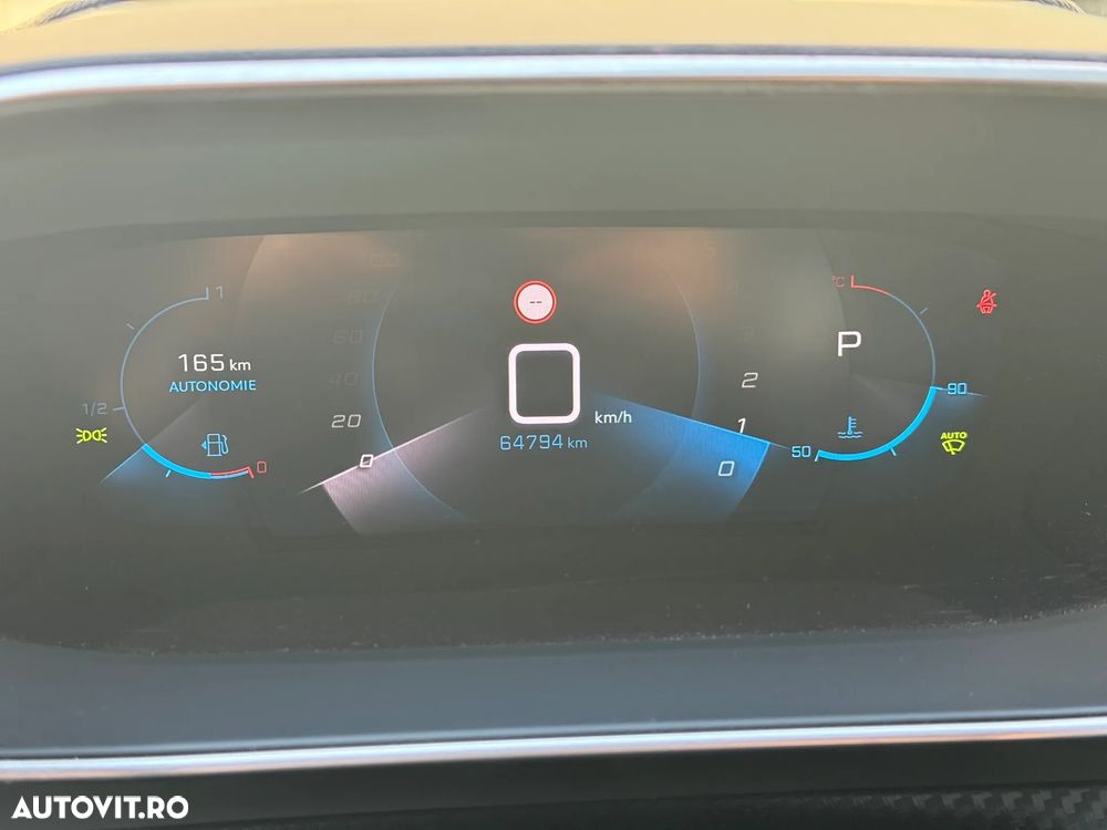 Peugeot 2008 1.2 L PureTech STT EAT8 Allure - 10