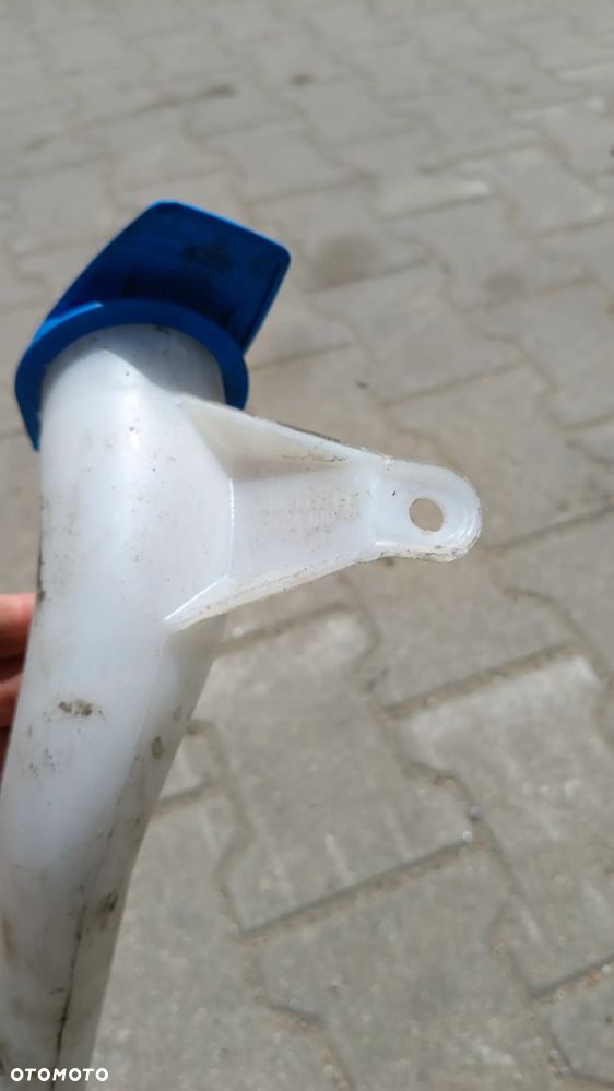 Zbiornik płynu do spryskiwaczy pompka fabia I - 6