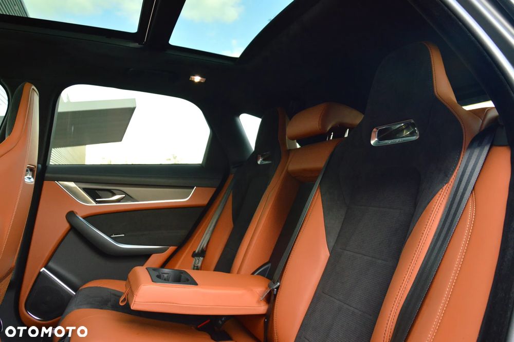 Jaguar F-Pace - 21