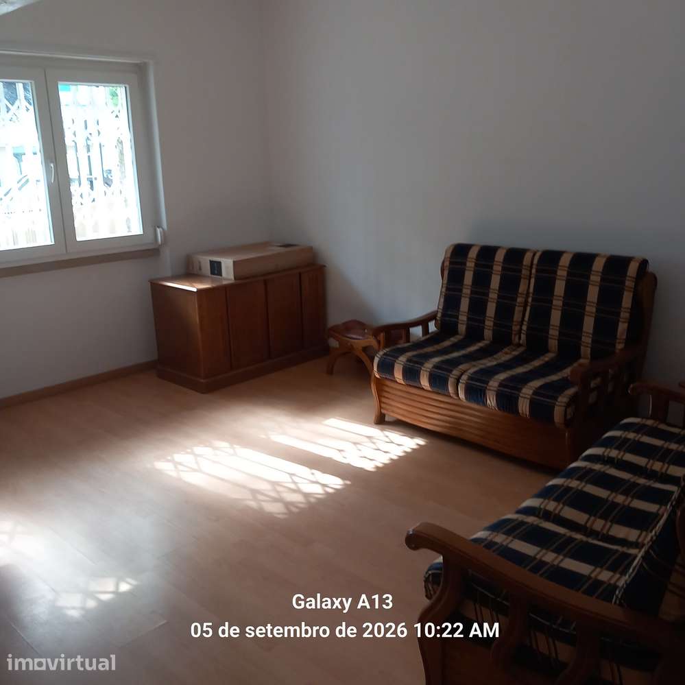 Apartamento T3 com 1 casa de banho na Amadora - Grande imagem: 4/14