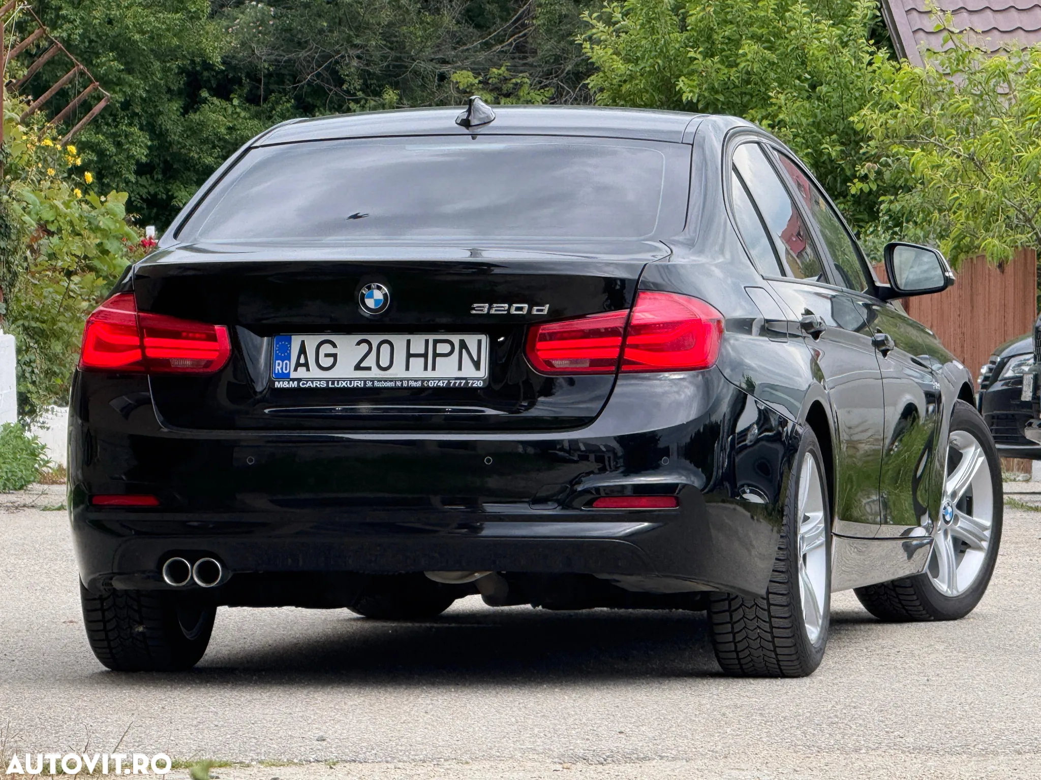 BMW Seria 3 320d Aut. Sport Line - 29