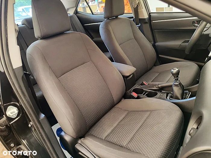 Toyota Corolla - 40
