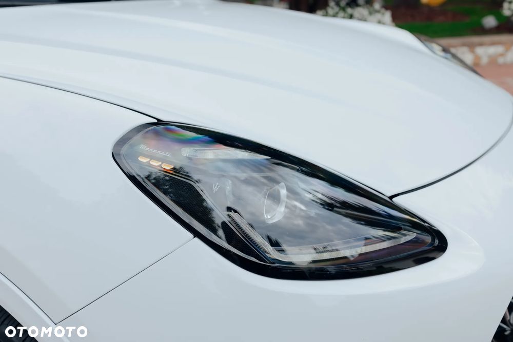 Maserati Grecale mHEV GT - 10