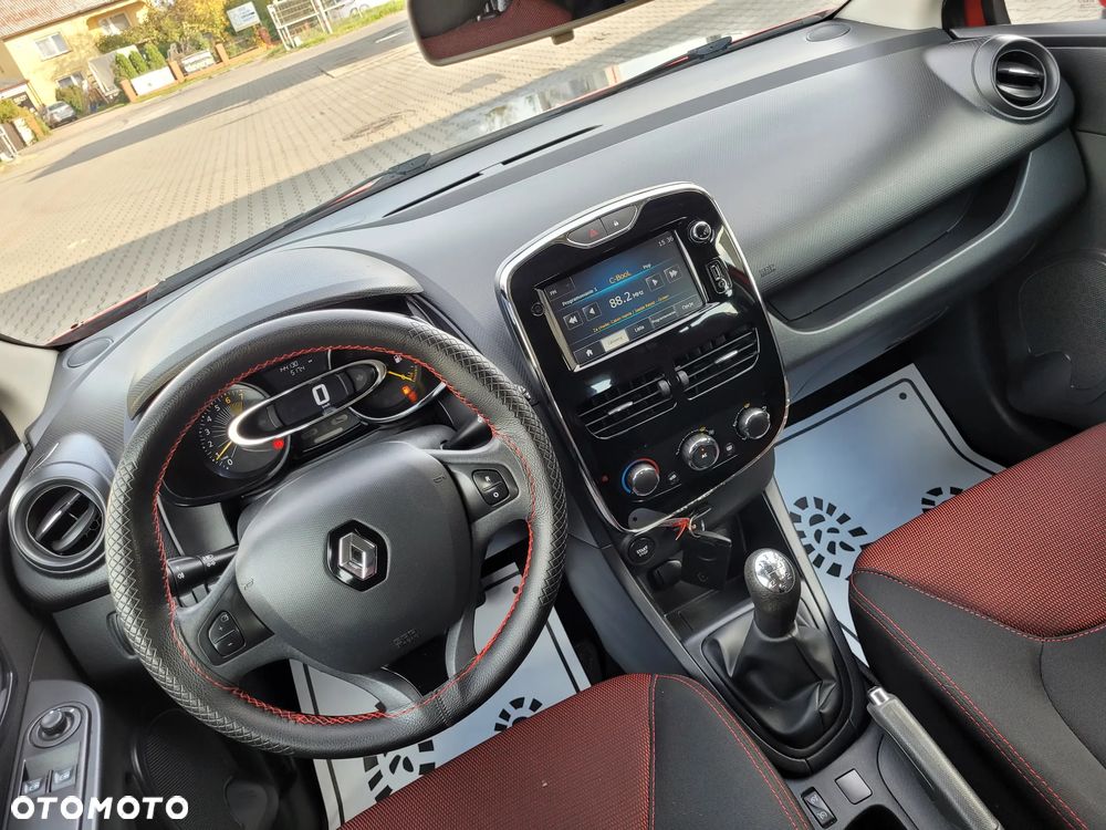 Renault Clio 1.2 16V 75 Collection - 21