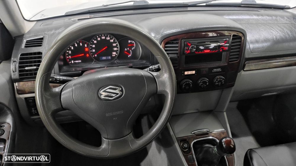 Suzuki Grand Vitara XL-7 2.0 HDi - 9