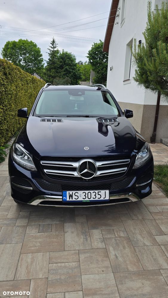 Mercedes-Benz GLE - 1
