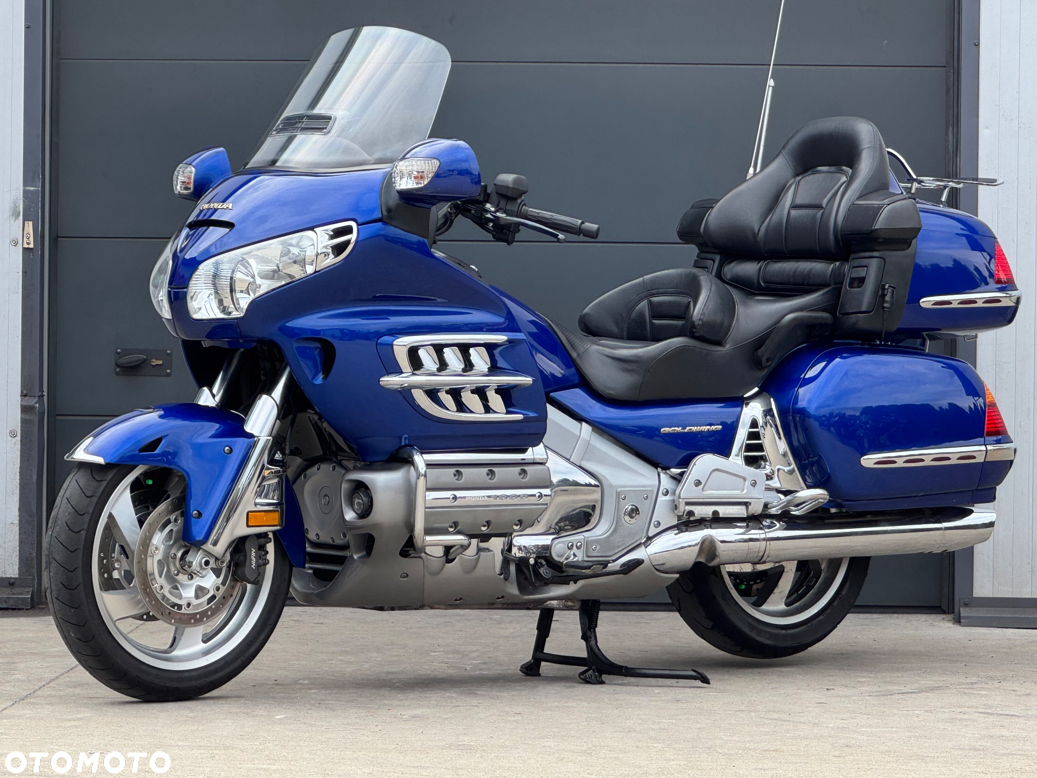 Honda GL - 24