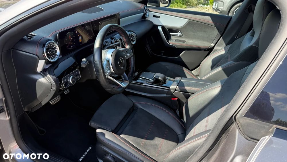 Mercedes-Benz CLA 200 AMG Line 7G-DCT - 23