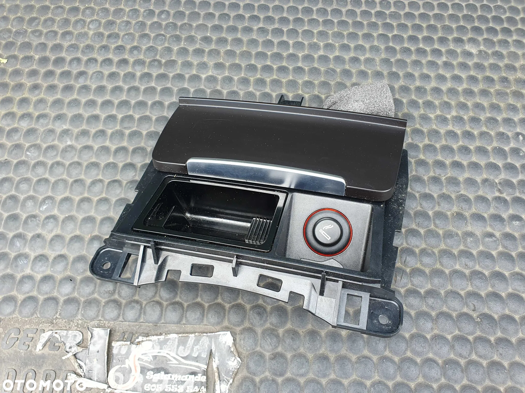Popielniczka 8K0857951 Klapka Zapalniczka Wklad Czarna Audi A4 B8 A5 Q5 - 15