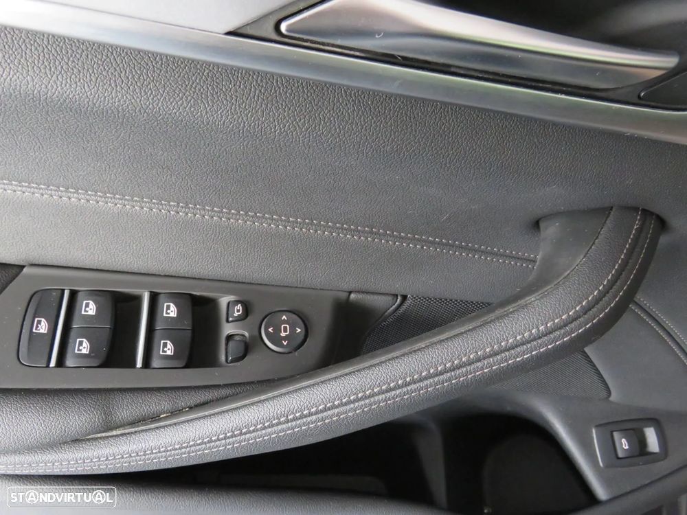 BMW 520 d Auto - 12
