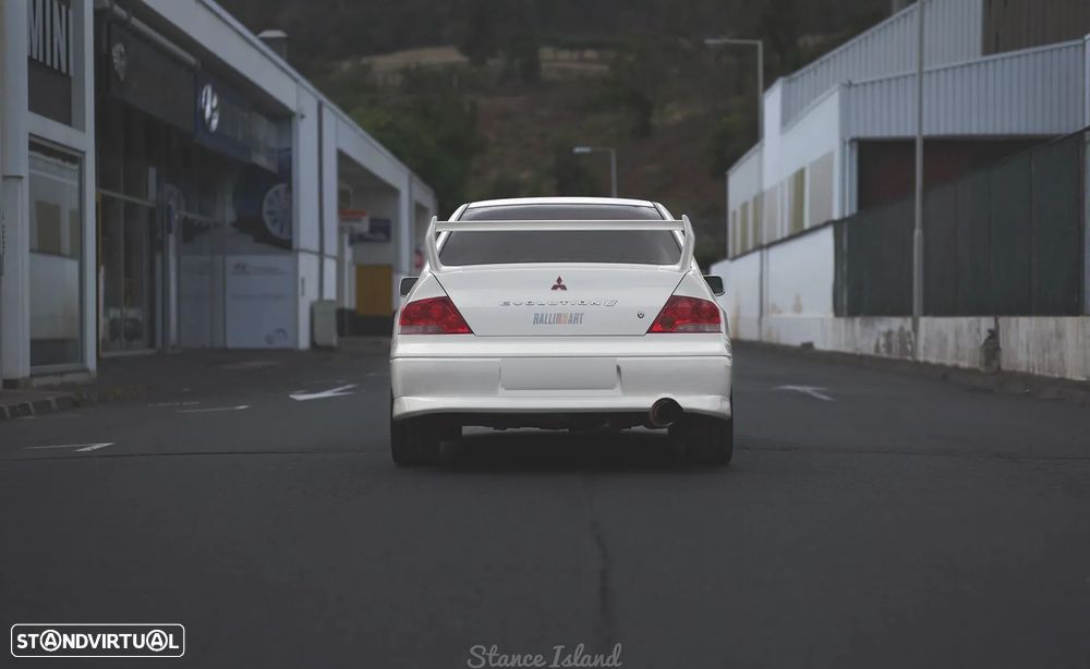 Mitsubishi Lancer Evolution VII RS - 3