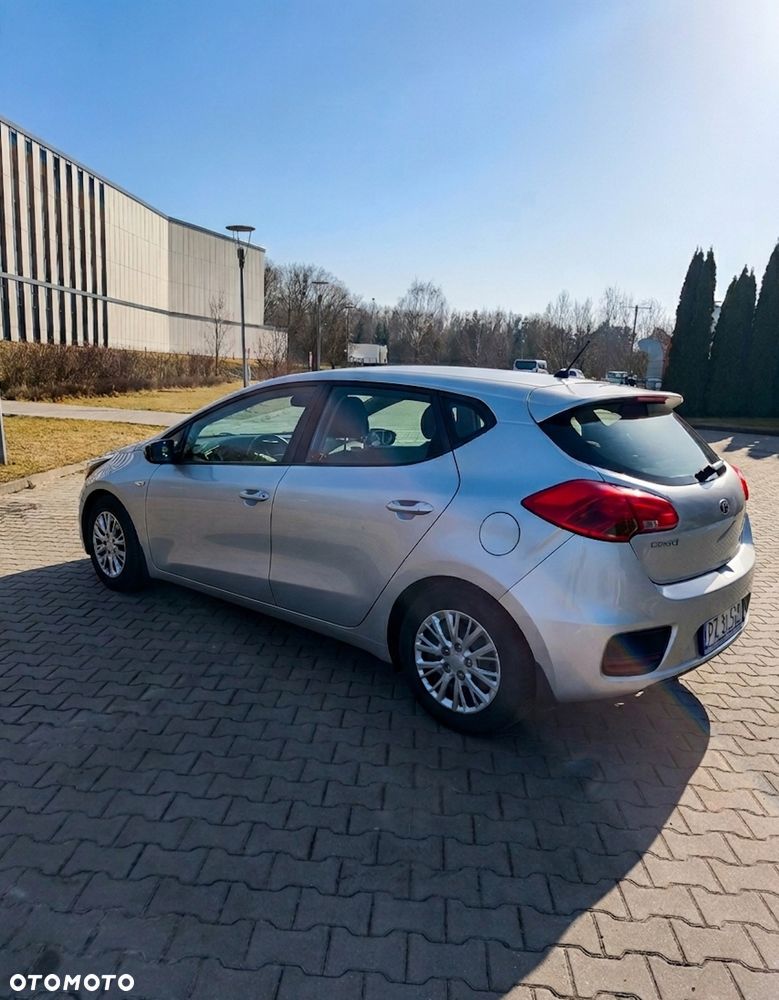Kia Ceed 1.6 CRDi L - 6