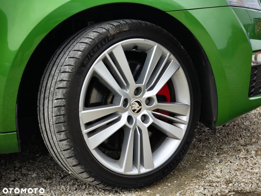 Skoda Octavia 2.0 TDI (Green tec) RS - 20
