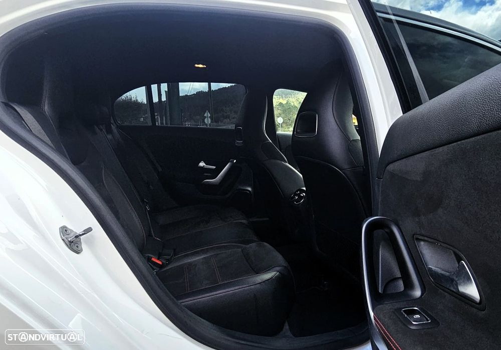 Mercedes-Benz A 180 d 7G-DCT AMG Line - 8