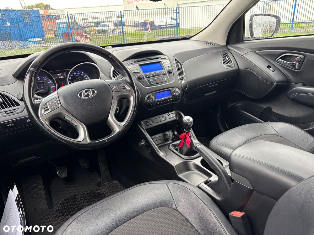 Hyundai ix35 1.6 2WD Fifa World Cup Edition - 9