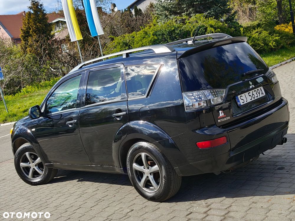 Mitsubishi Outlander 3.0 V6 XLS - 35