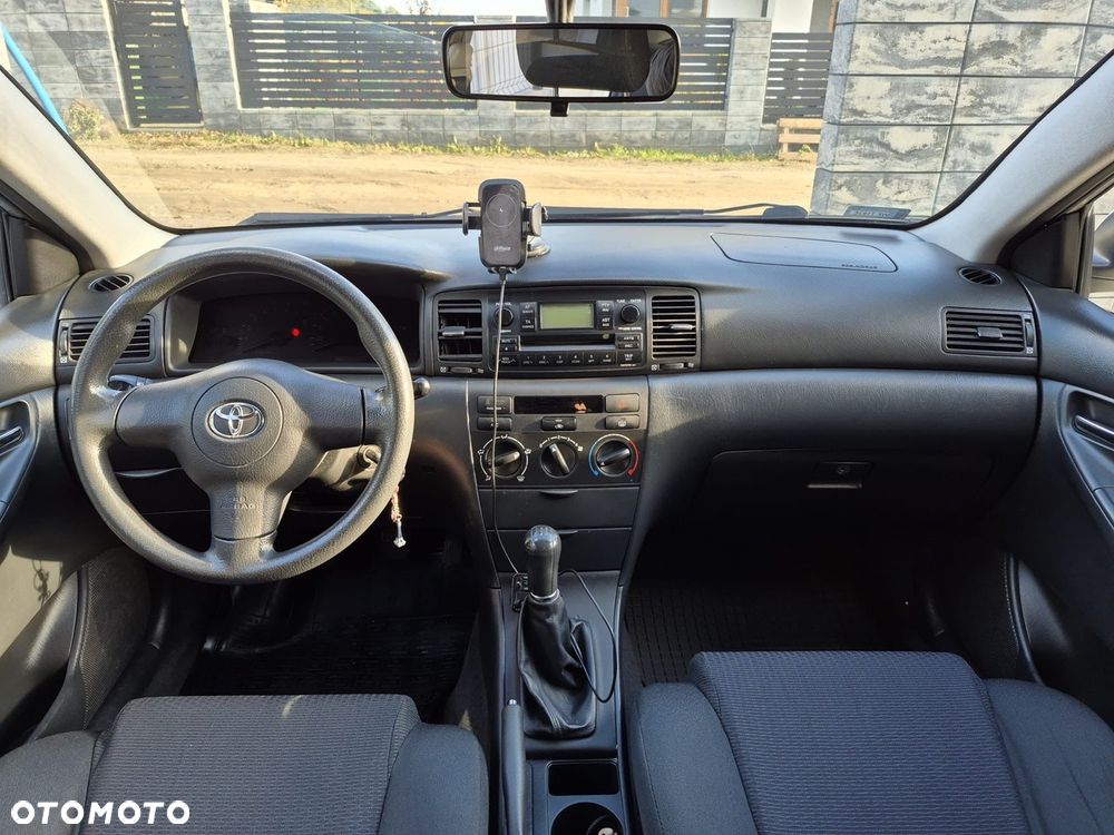 Toyota Corolla 1.6 VVT-i Terra - 6