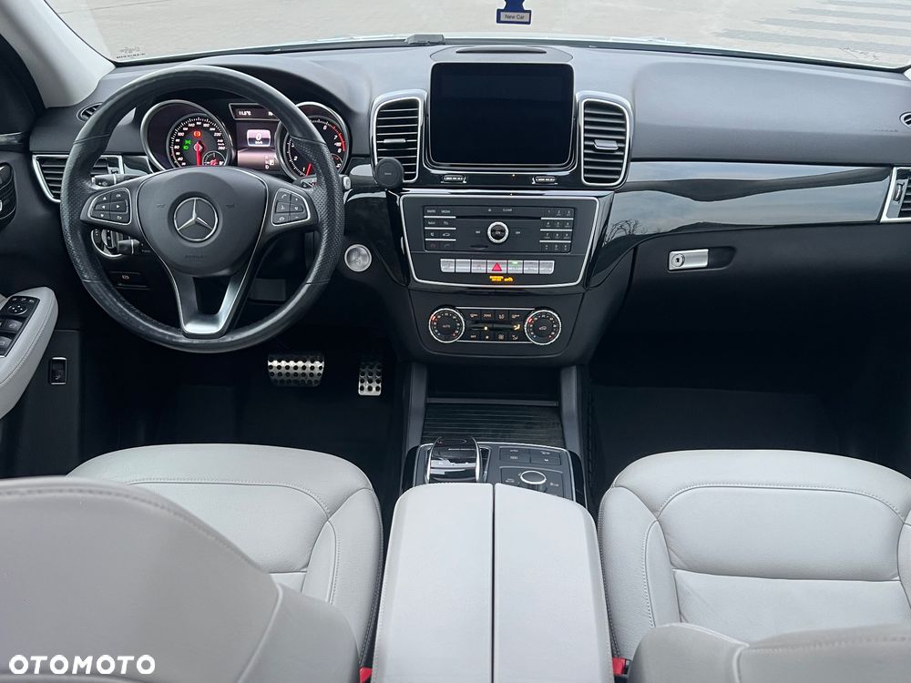Mercedes-Benz GLE 400 4-Matic 9G-TRONIC - 17