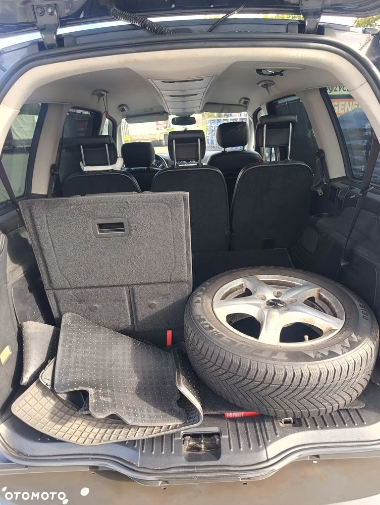 Ford Galaxy 2.2 TDCi DPF Titanium - 11