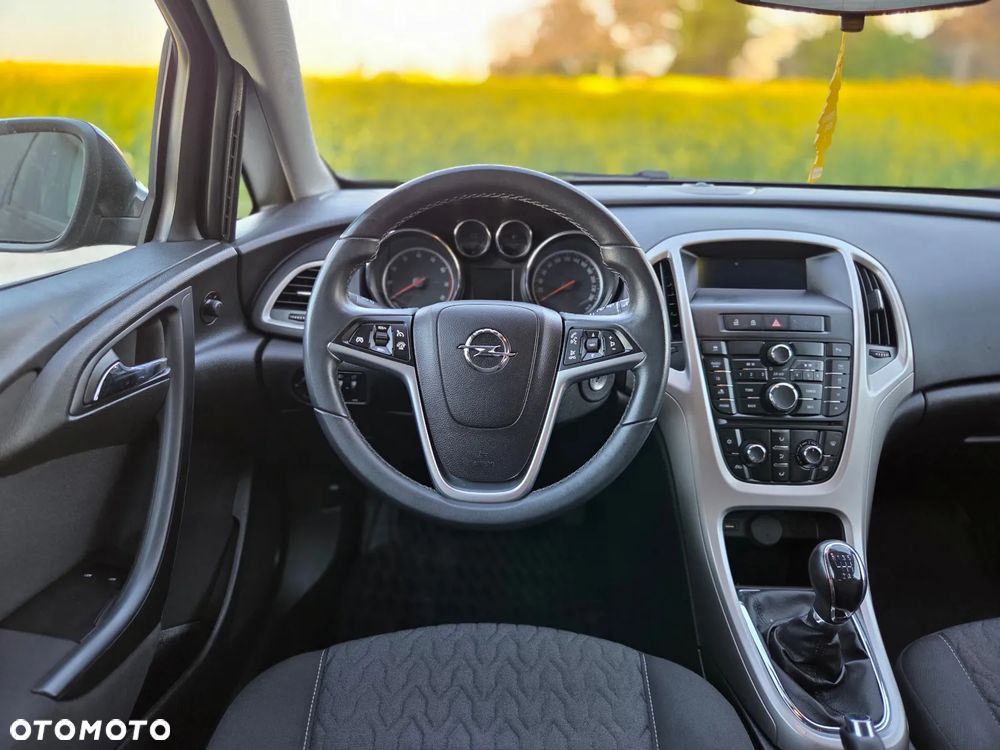 Opel Astra - 8