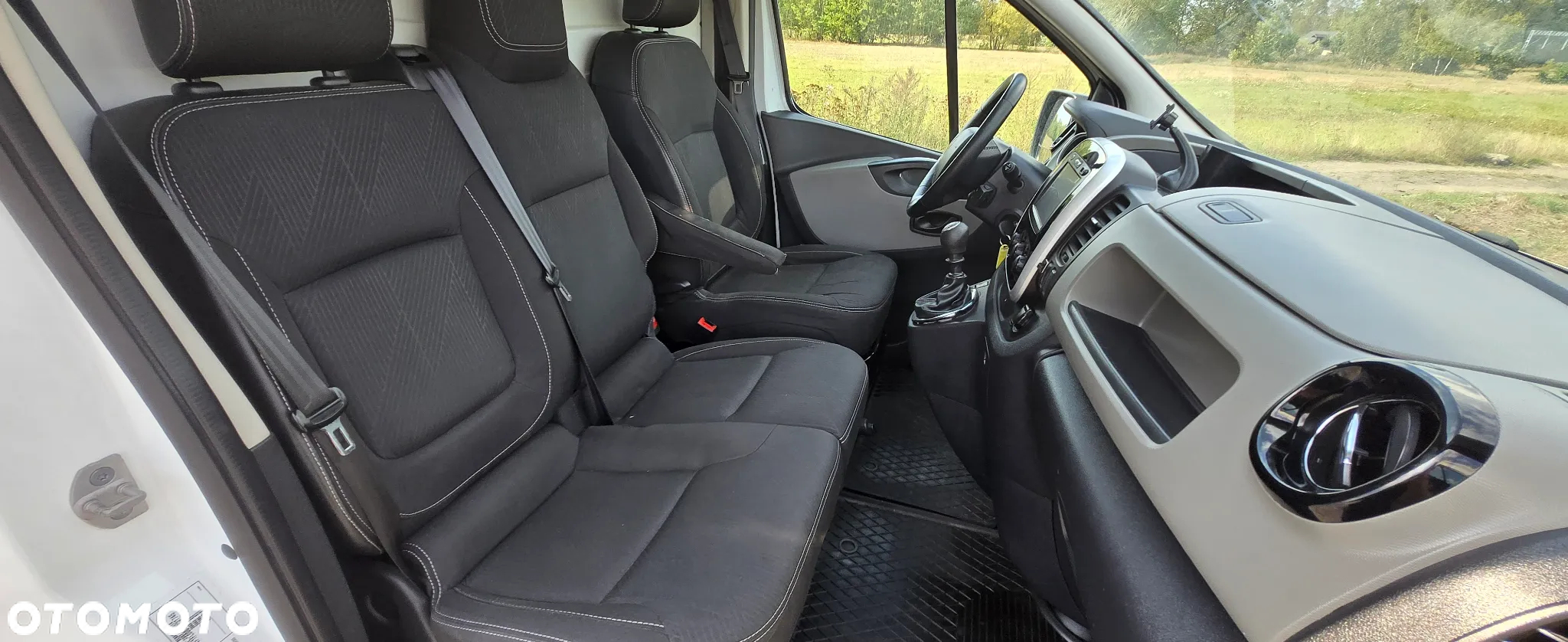 Renault TRAFIC - 13