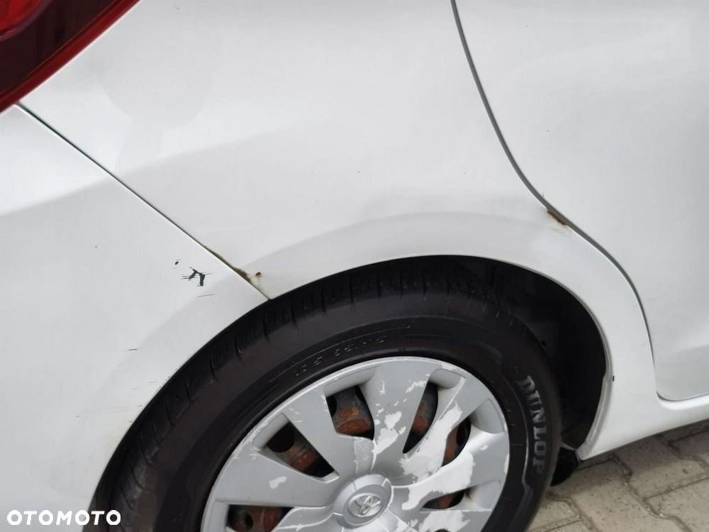 Toyota Yaris - 18