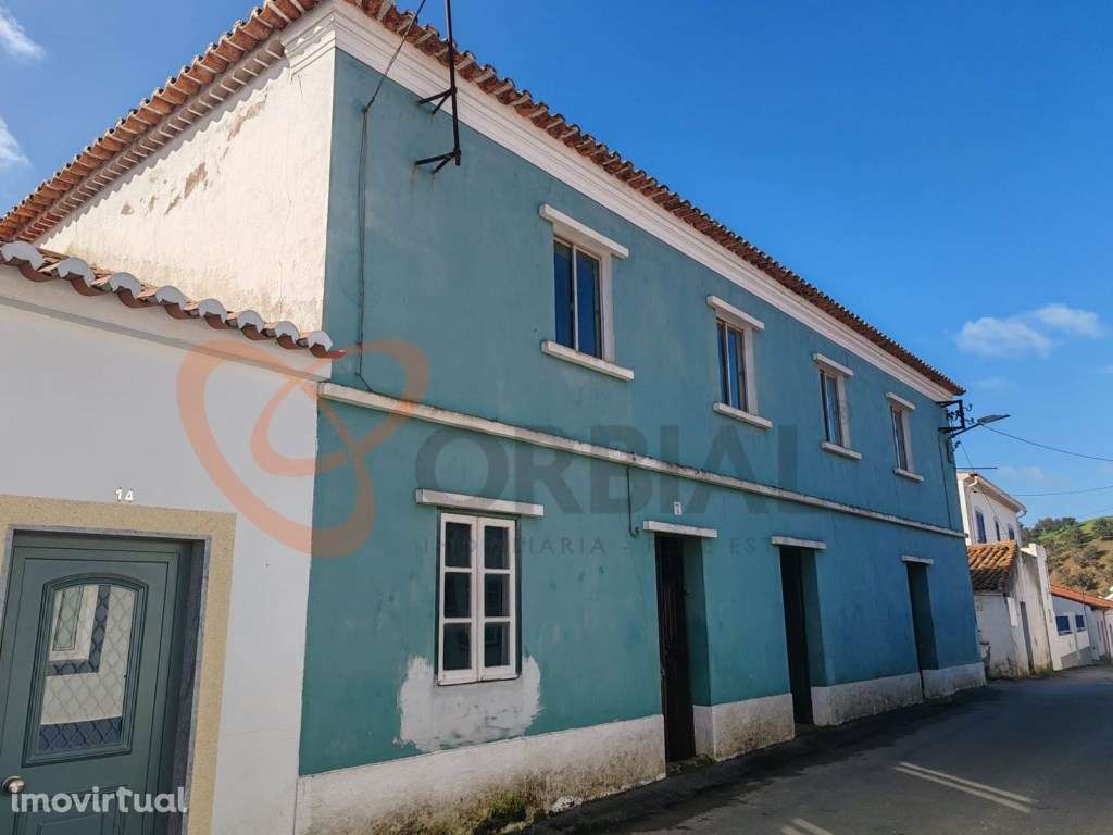 Edifício Habitacional e Garagem para Venda no Centro de Santana da ... - Grande imagem: 2/22