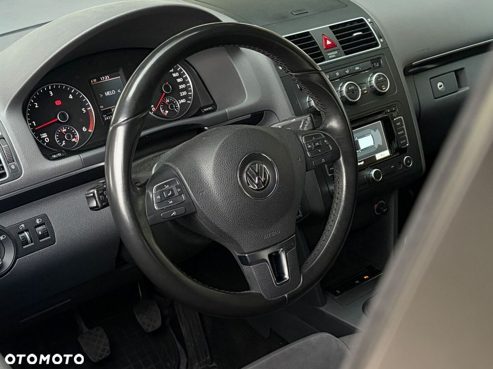 Volkswagen Touran 2.0 TDI DPF Highline - 13