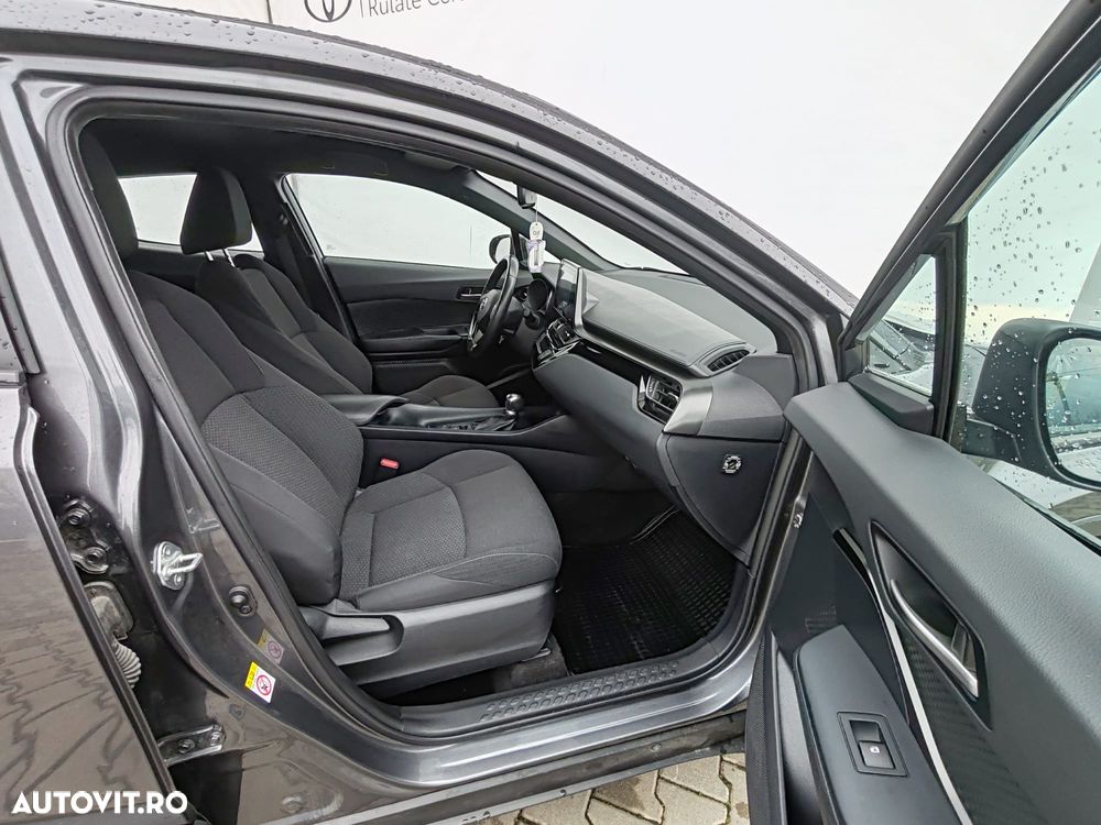 Toyota C-HR - 7