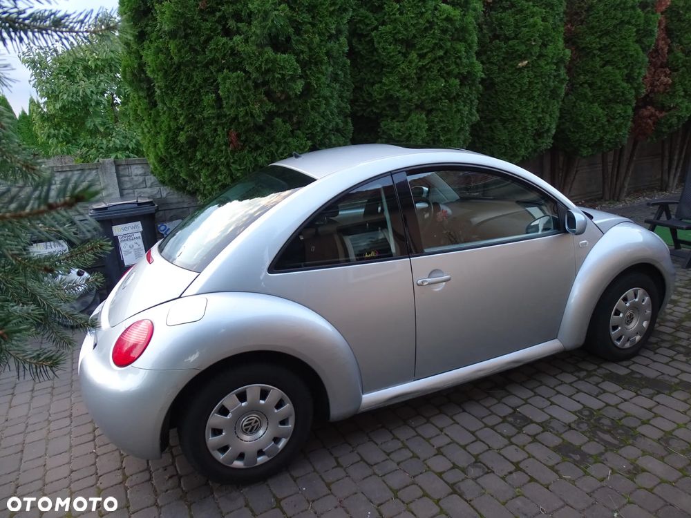 Volkswagen New Beetle 1.6 - 5