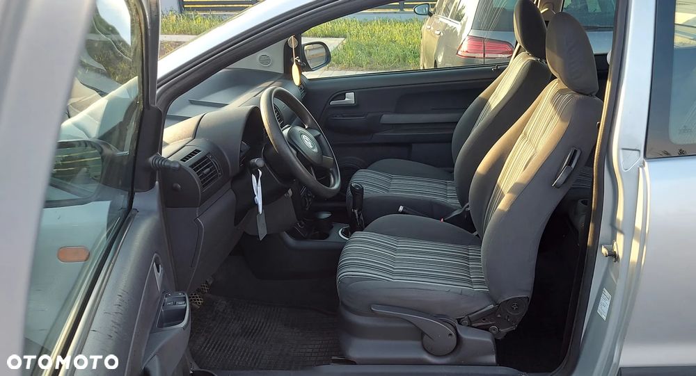 Volkswagen Fox - 13