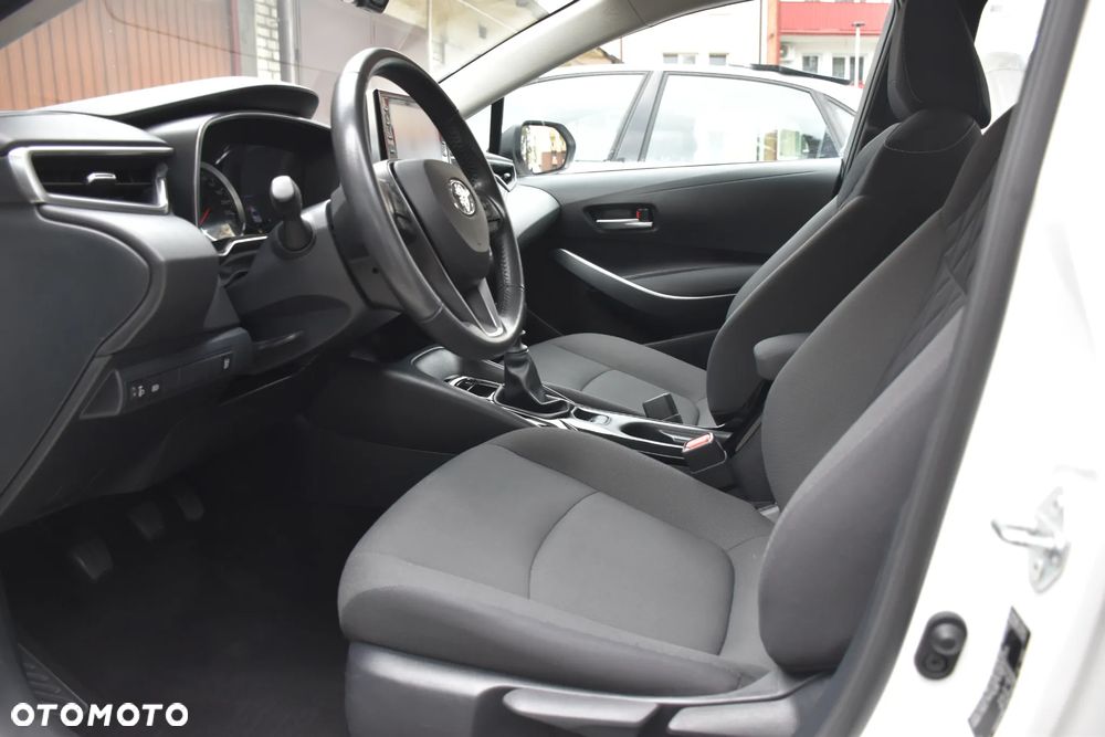 Toyota Corolla 1.6 Comfort - 26