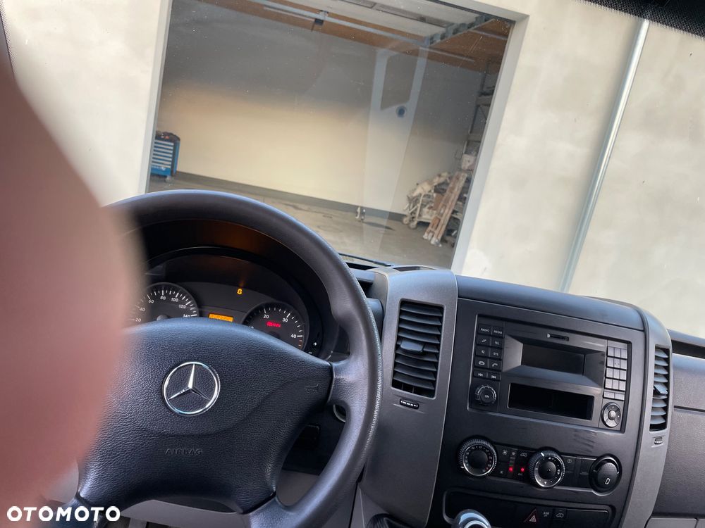 Mercedes-Benz Sprinter - 8