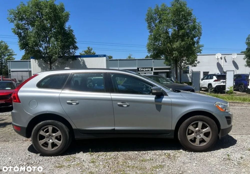 Volvo XC 60 D3 AWD Kinetic - 3