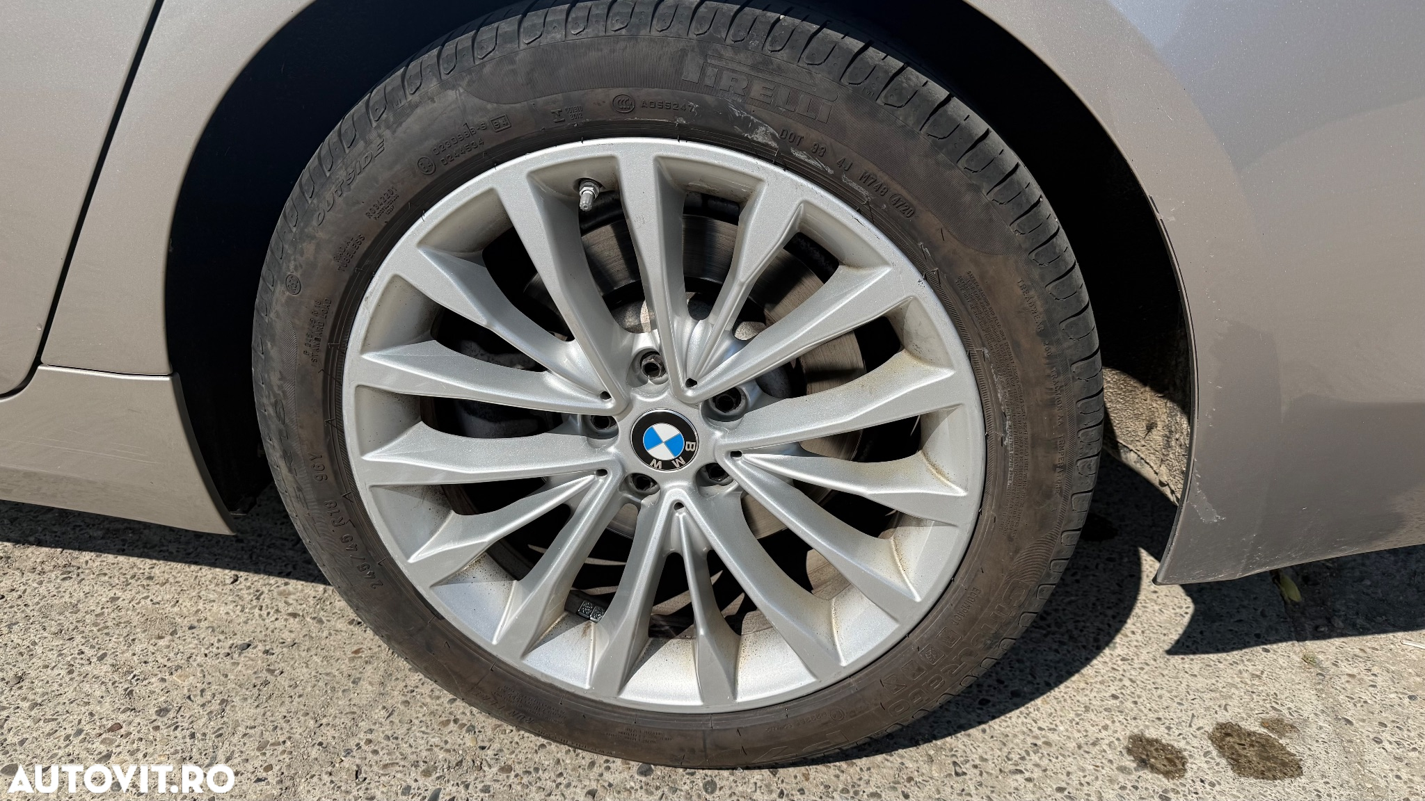 BMW Seria 5 520d xDrive AT - 16